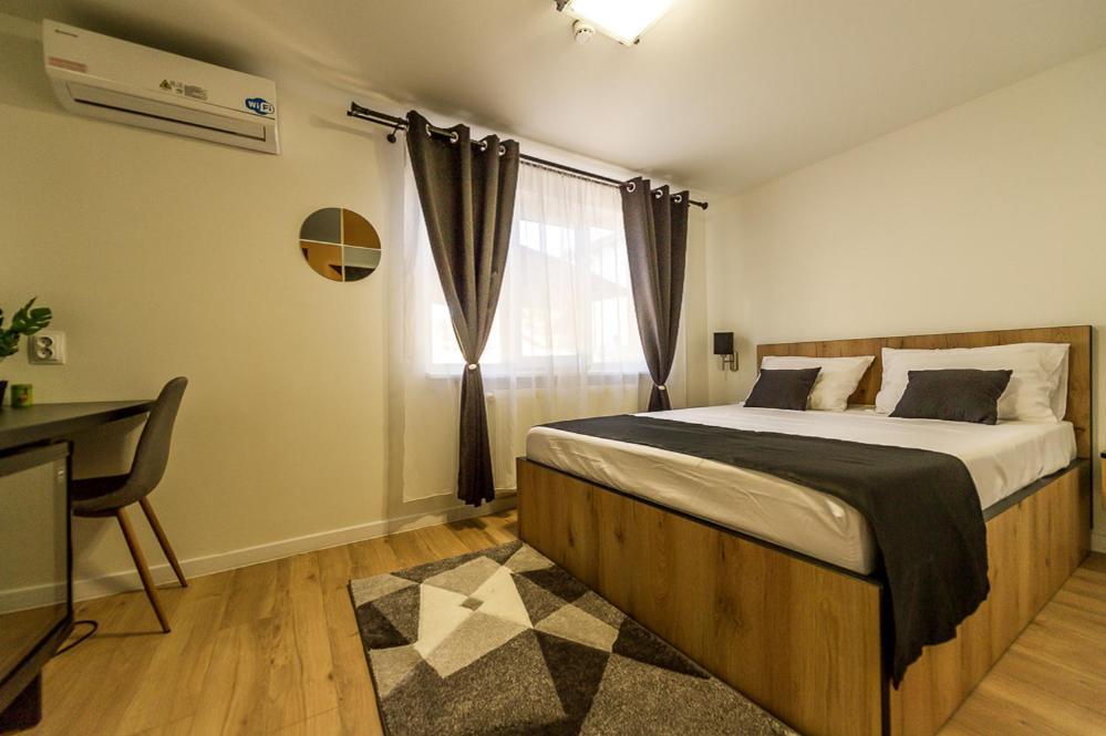 Hotel Casa Emilia à Hunedoara Extérieur photo