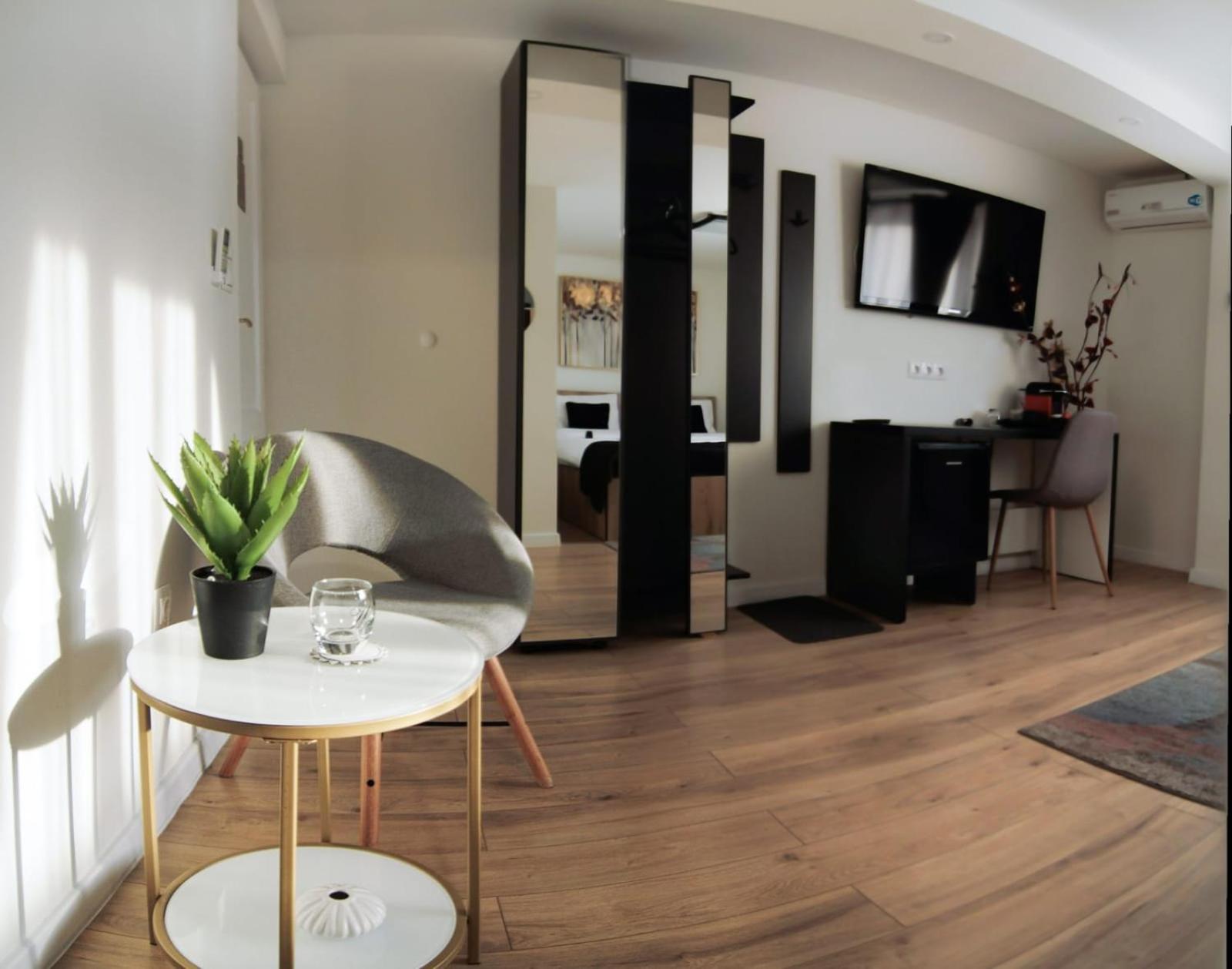 Hotel Casa Emilia à Hunedoara Chambre photo